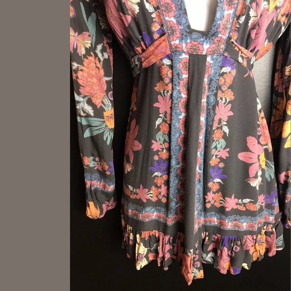 FREE PEOPLE Violet Hill Floral Printed Tunic Top Shirt VNeck pink purple Anthro - Picture 6 of 15